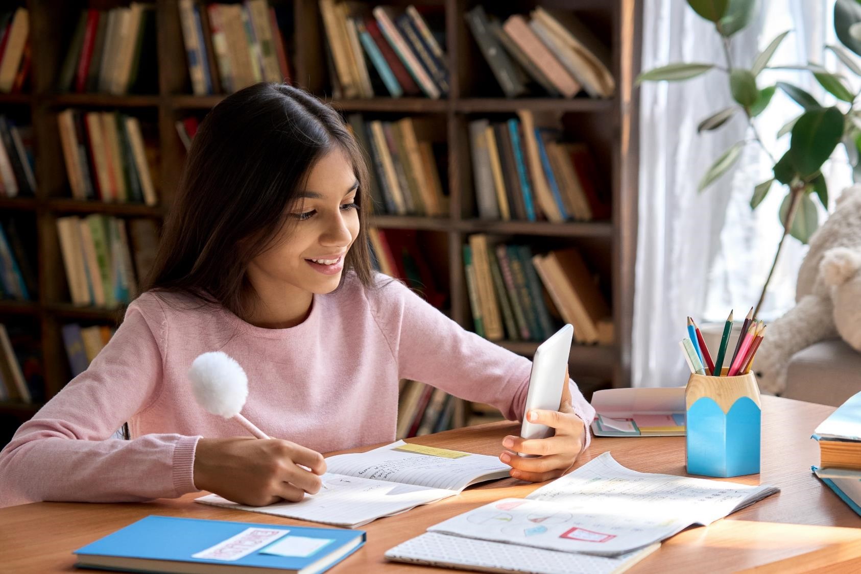 طلاب وخريجي المرحلة الثانوية